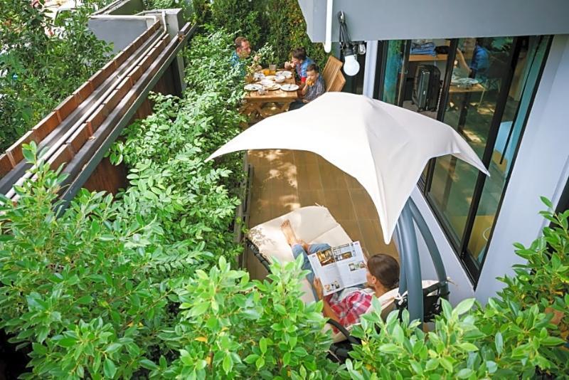 Nest By Sangob Hotel Bangkok Exterior photo